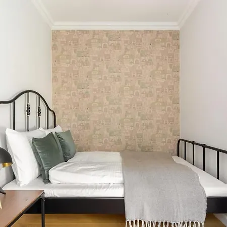 Cozy In Christianshavn W Two Balconies. Apartament