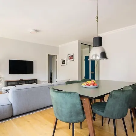 Cozy In Christianshavn W Two Balconies. Apartament
